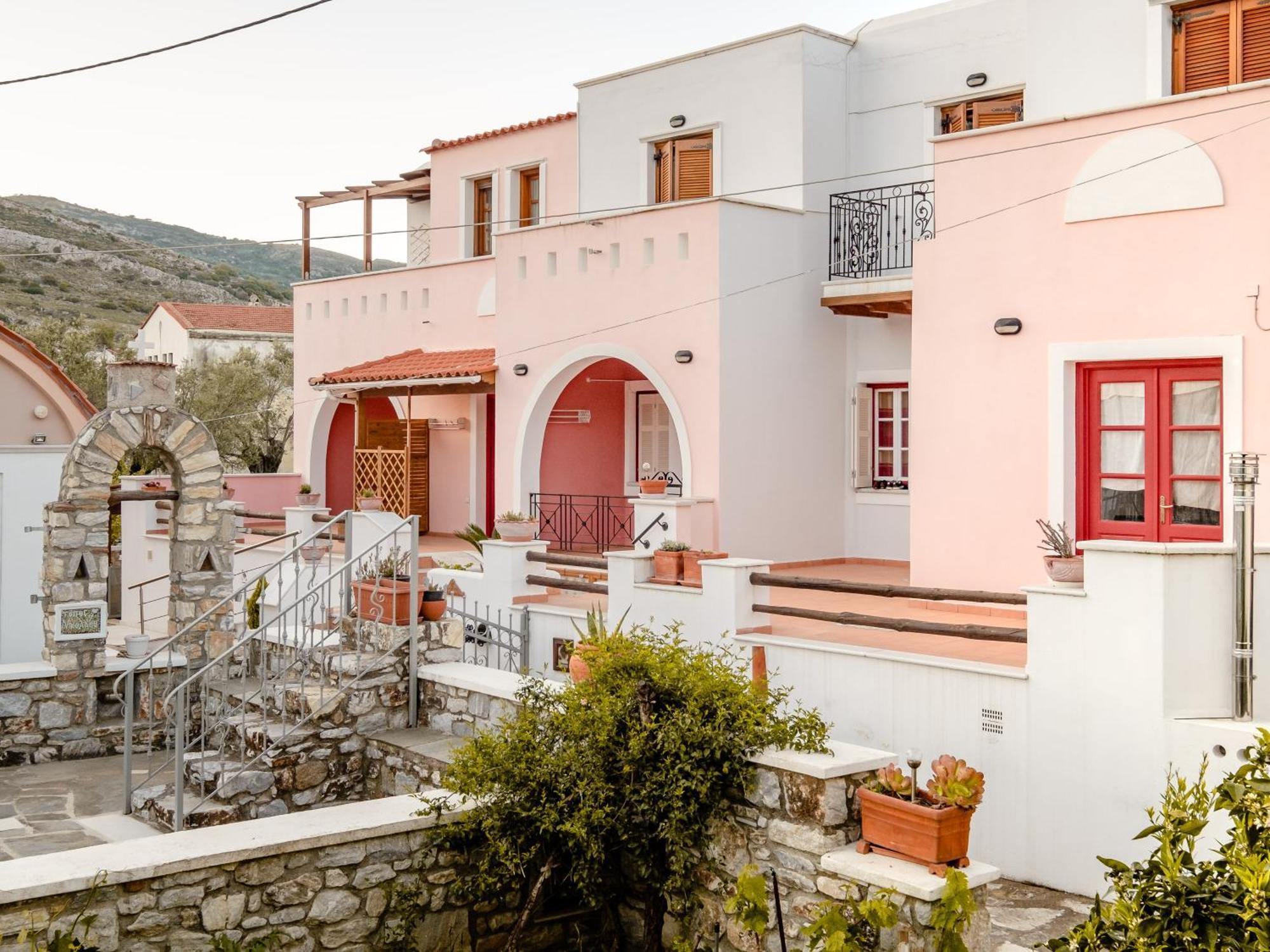 Cozy & Peaceful Apartment In Chalki Khalkíon المظهر الخارجي الصورة