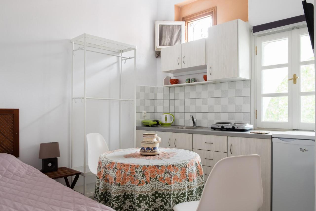 Cozy & Peaceful Apartment In Chalki Khalkíon المظهر الخارجي الصورة